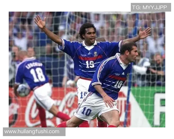 足球明星撒力海的传奇人生与赛场背后的故事揭秘